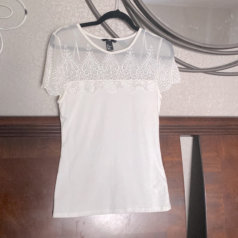H&M white lace blouse